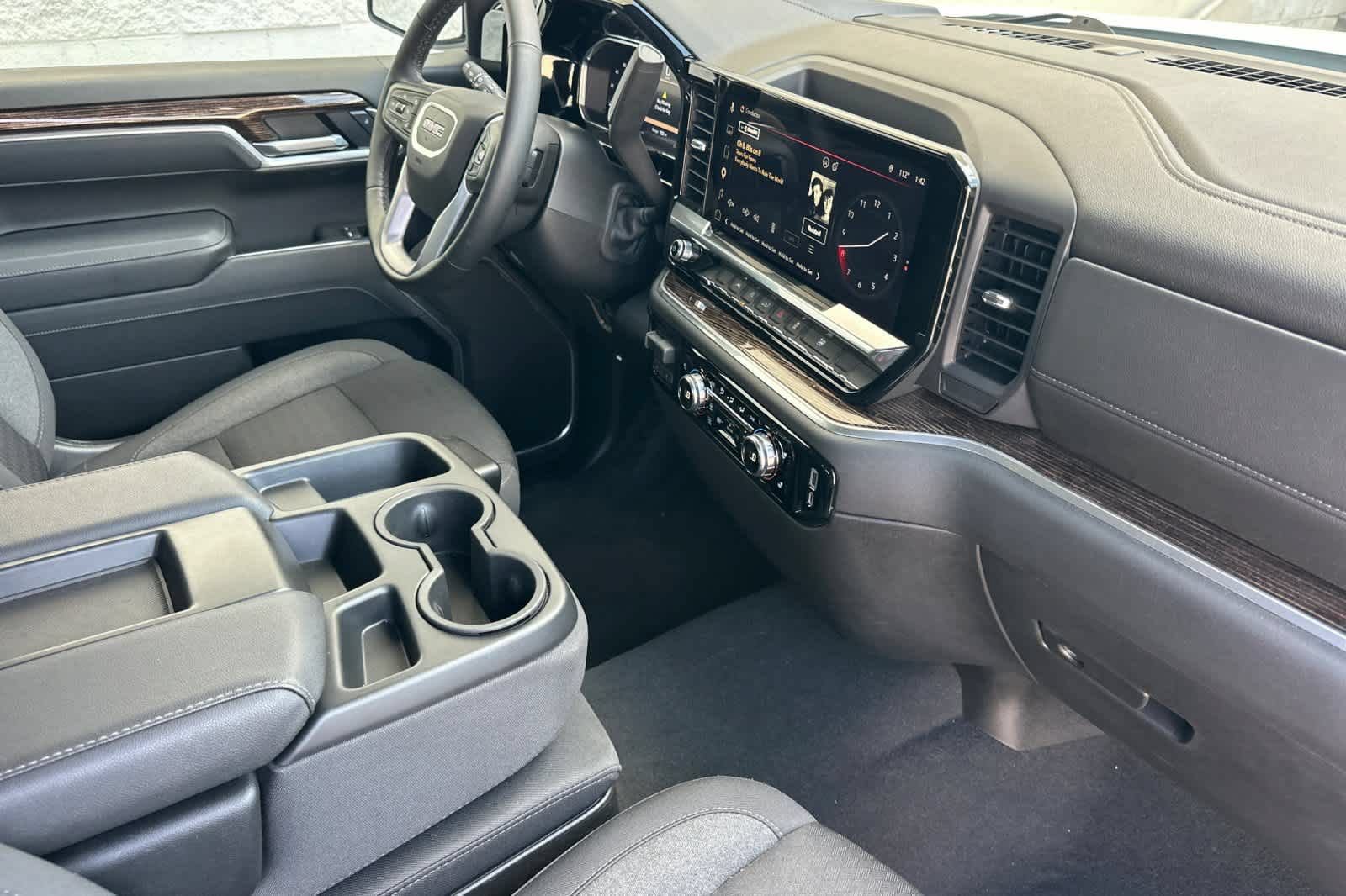 Used 2026 GMC Sierra 1500 Elevation AWD/4WD image 16
