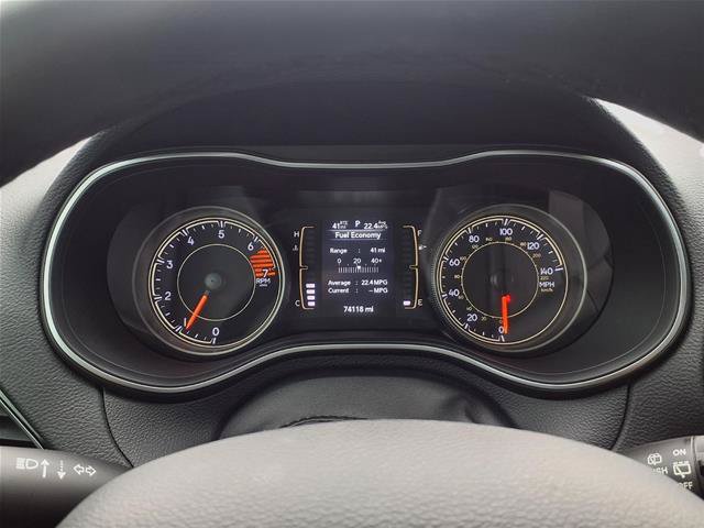 Used 2020 Jeep Cherokee Latitude Plus FWD image 13