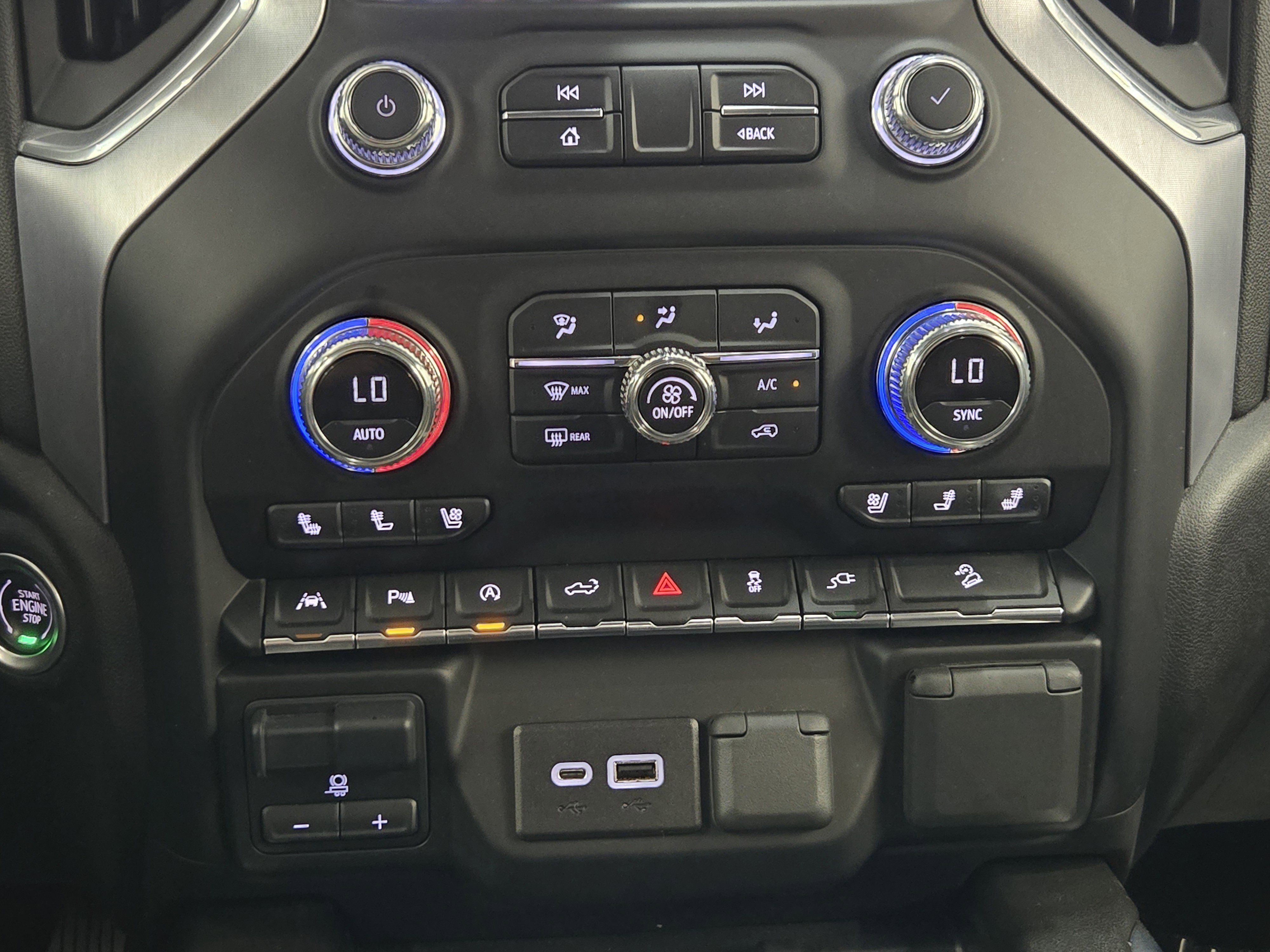 Used 2022 GMC Sierra 1500 SLT w/ SLT Premium Plus Package AWD/4WD image 20