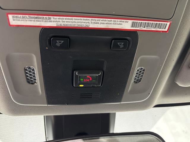 Used 2022 Toyota Camry SE image 16