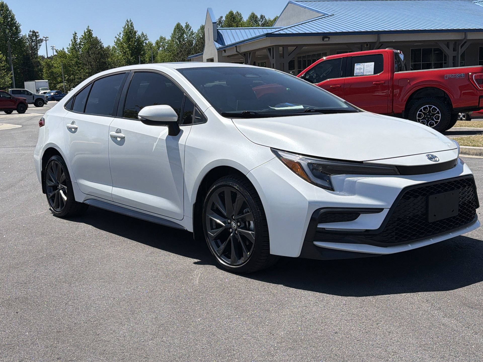 Used 2025 Toyota Corolla XSE image 33