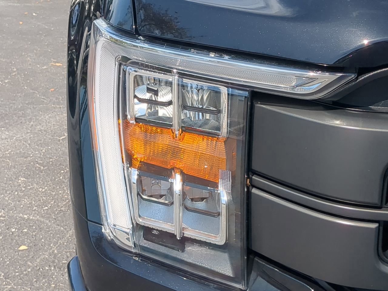 Certified 2023 Ford F150 Lariat image 10