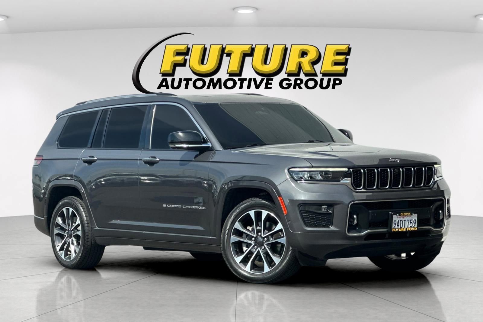 Used 2022 Jeep Grand Cherokee L Overland w/ Advanced Protech Group III image 7
