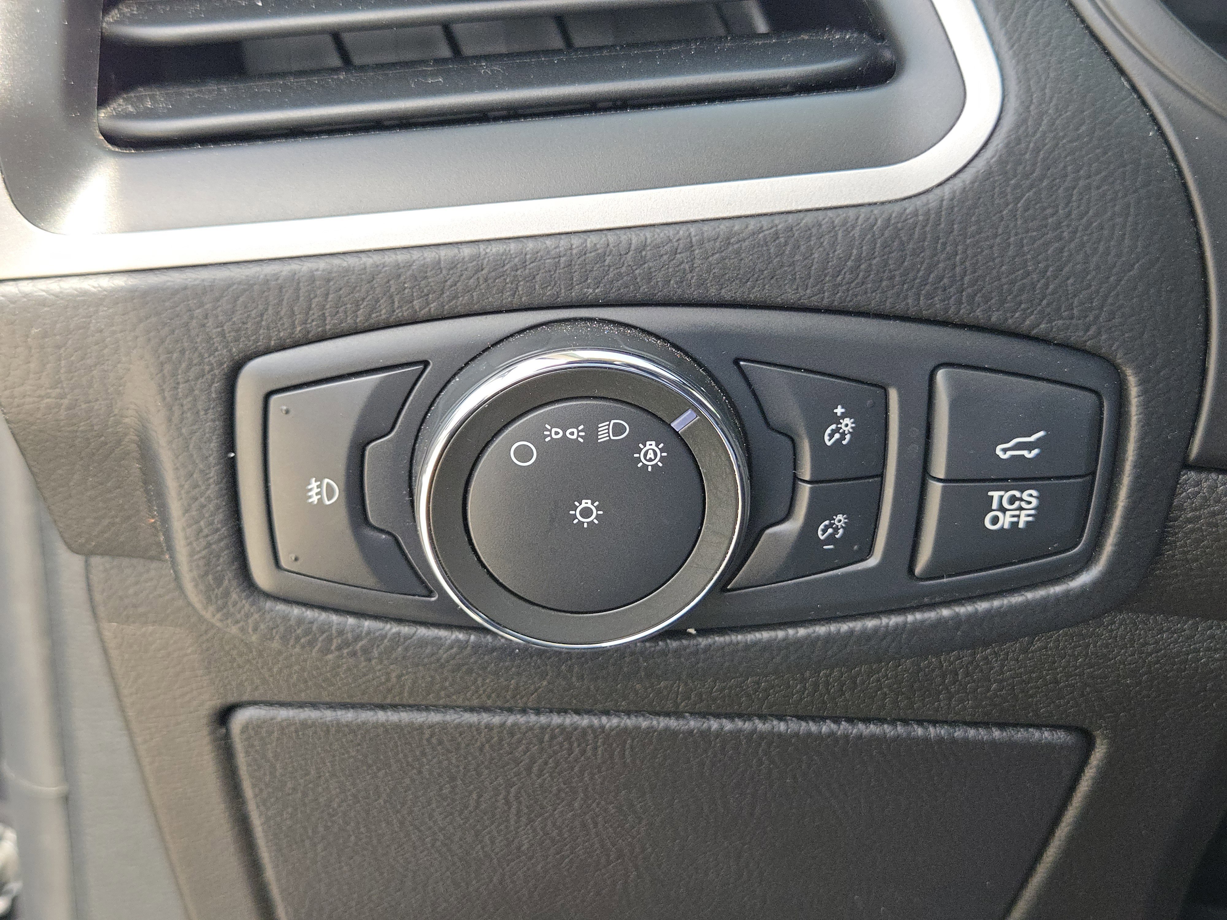 Certified 2022 Ford Edge SEL w/ Convenience Package image 22