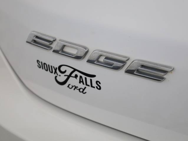 Certified 2020 Ford Edge Titanium w/ Equipment Group 301A AWD/4WD image 37