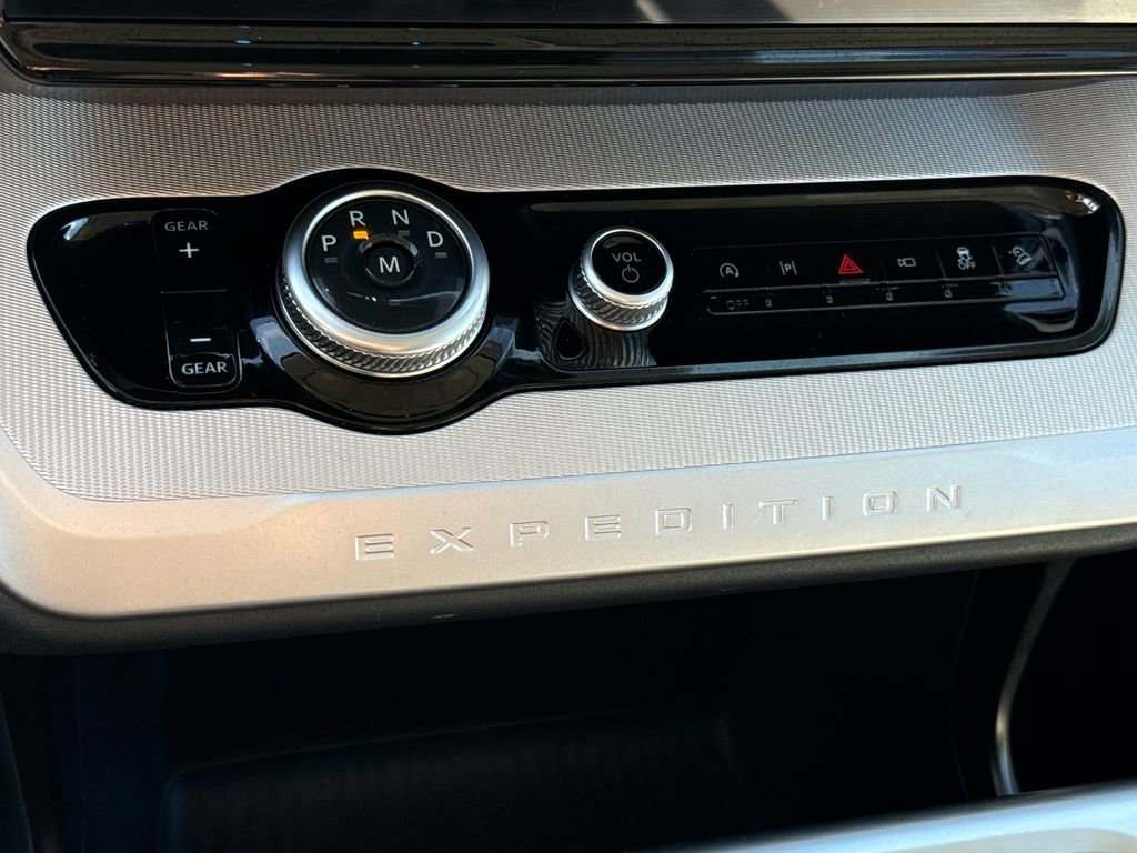 Certified 2025 Ford Expedition Max Active image 24