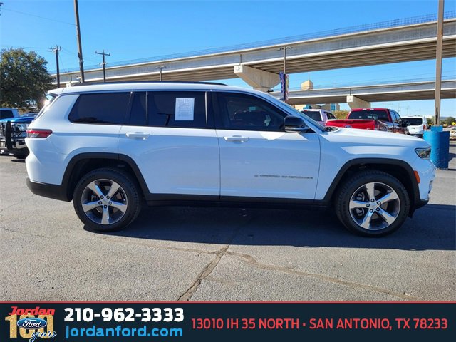 Used 2022 Jeep Grand Cherokee L Limited image 6