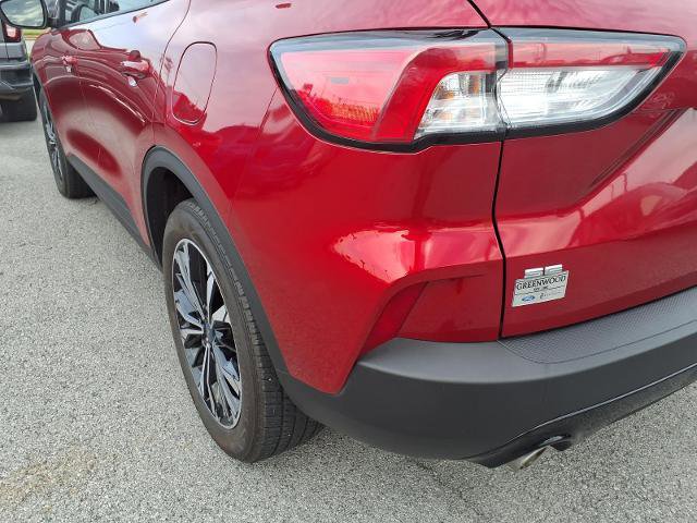 Certified 2021 Ford Escape SE w/ SE Sport Appearance Package FWD image 19