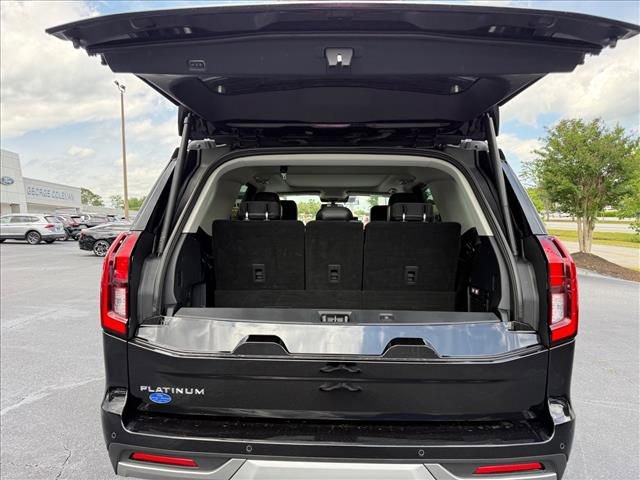 Certified 2025 Ford Expedition Platinum AWD/4WD image 17