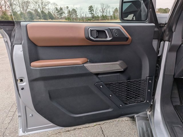 Certified 2023 Ford Bronco Outer Banks w/ Sasquatch Package AWD/4WD image 12