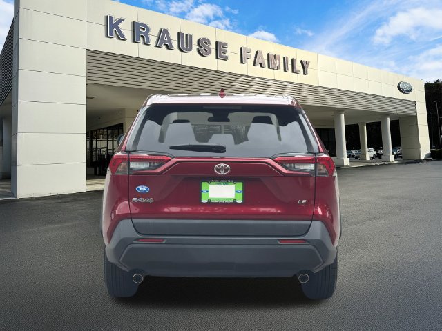 Used 2022 Toyota RAV4 LE FWD image 7