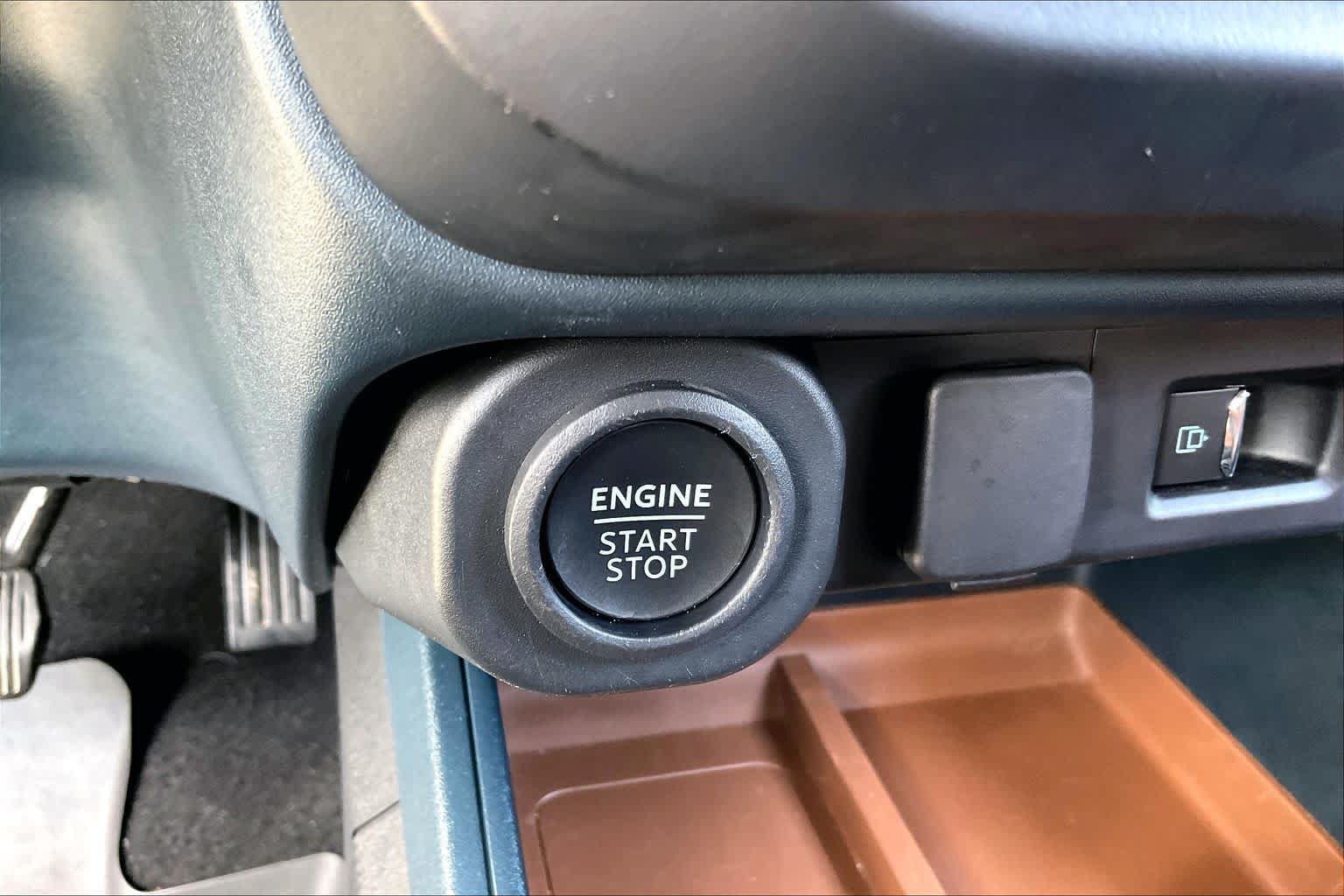 Certified 2022 Ford Maverick Lariat w/ Lariat Luxury Package AWD/4WD image 63