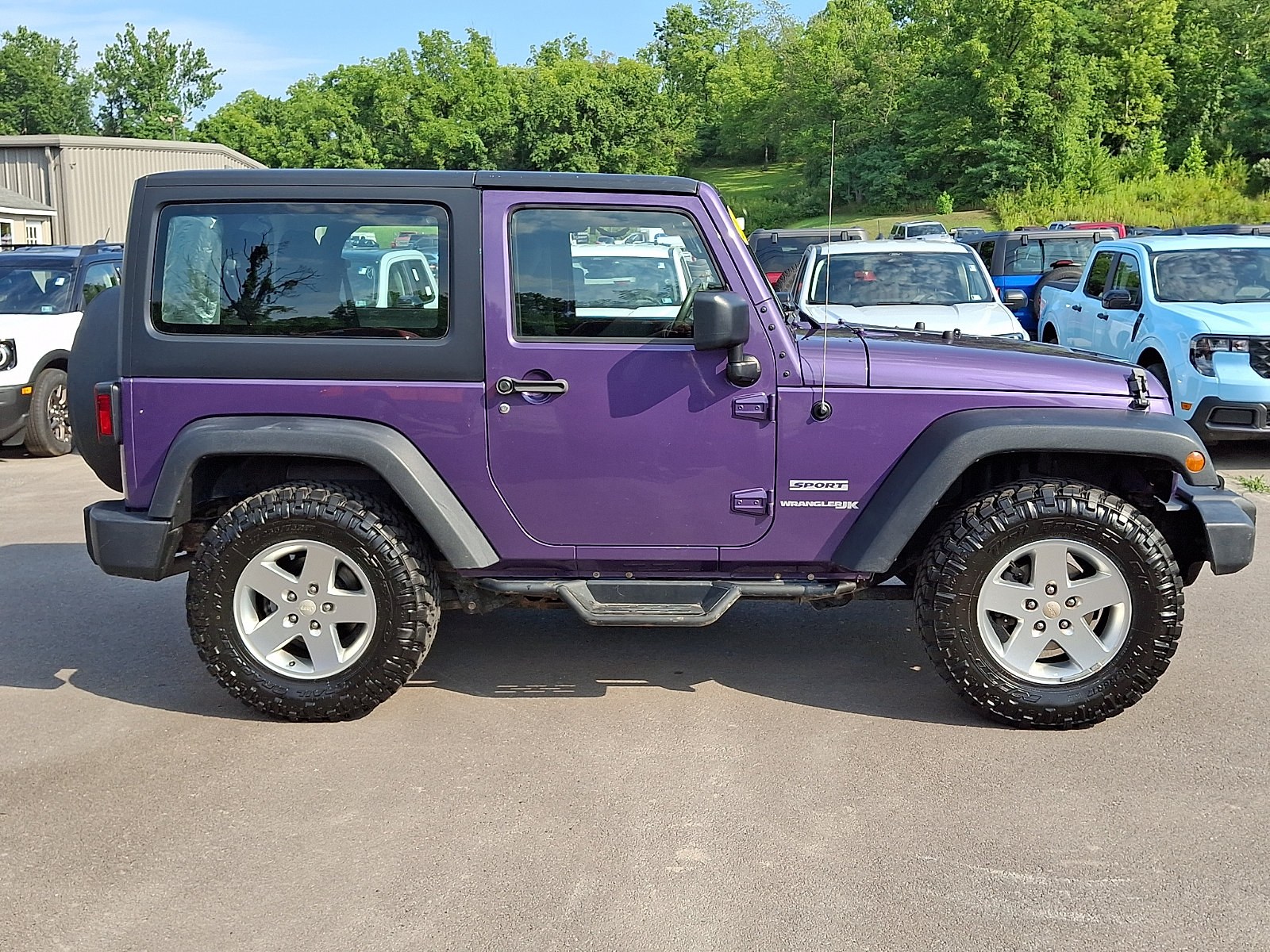 Used 2018 Jeep Wrangler Sport AWD/4WD image 12