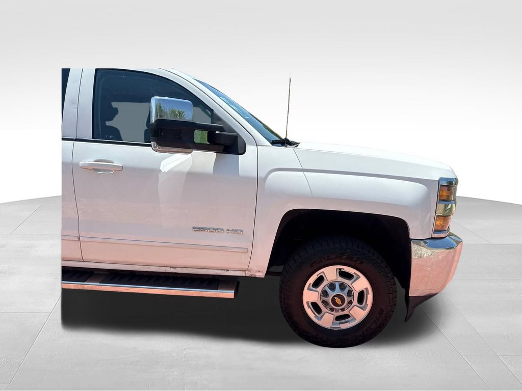 Used 2018 Chevrolet Silverado 2500 LT AWD/4WD image 31