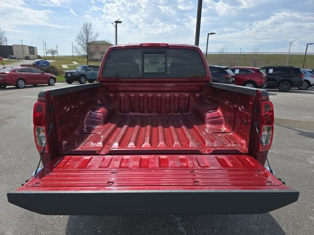 Used 2019 Nissan Frontier SV image 16