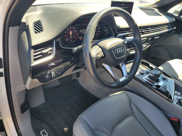 Used 2019 Audi Q7 3.0T Premium Plus w/ Premium Plus Package AWD/4WD image 9