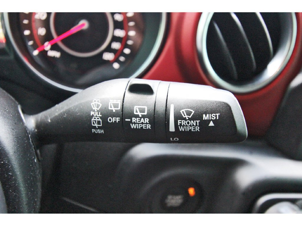 Used 2021 Jeep Wrangler Unlimited Rubicon AWD/4WD image 19