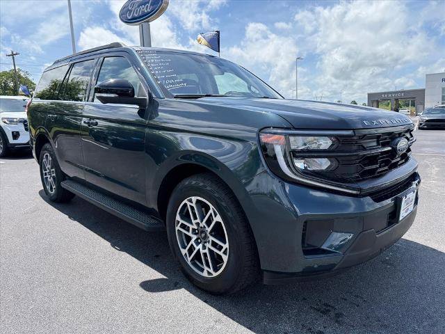 Certified 2025 Ford Expedition Active AWD/4WD image 2