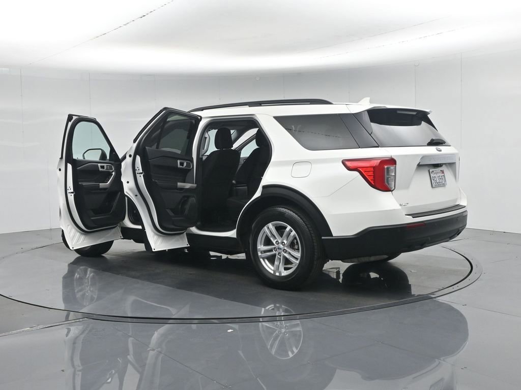 Certified 2023 Ford Explorer XLT RWD image 58