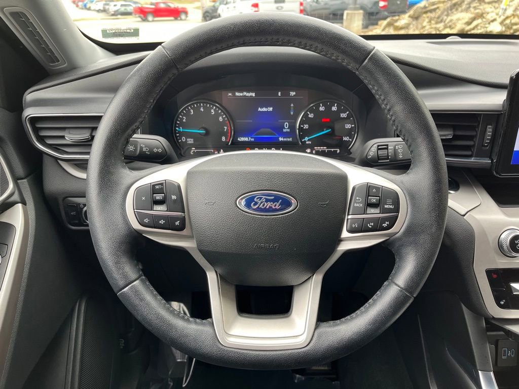 Certified 2023 Ford Explorer XLT w/ Equipment Group 202A AWD/4WD image 16