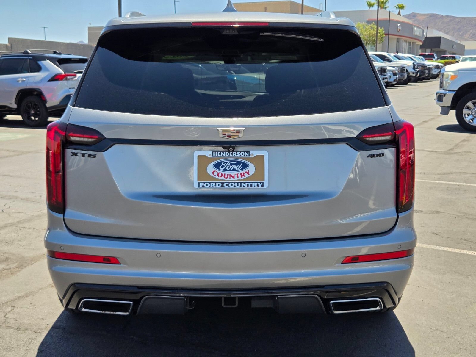 Used 2023 Cadillac XT6 Premium Luxury w/ Technology Package FWD image 5