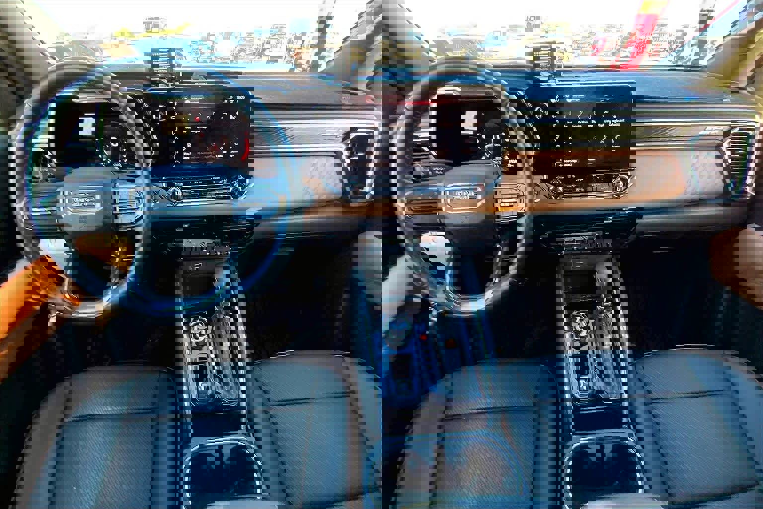 Used 2023 GMC Canyon AT4 w/ AT4 Premium Package image 10