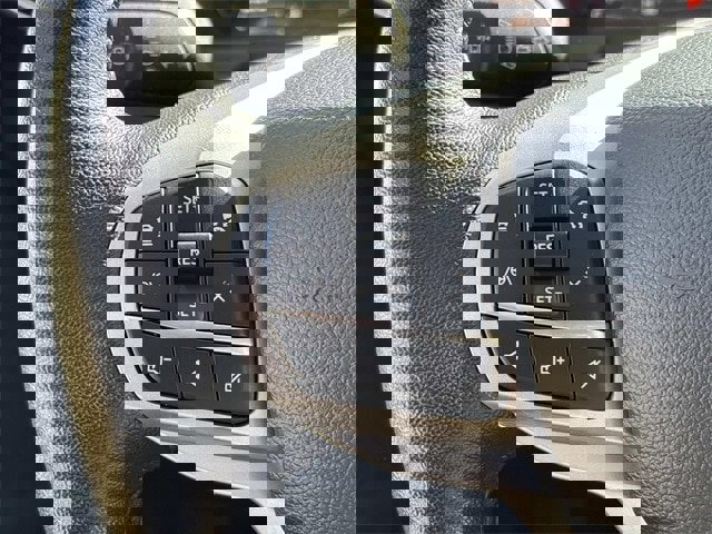 Certified 2022 Ford Explorer Limited w/ Limited Technology Package image 31