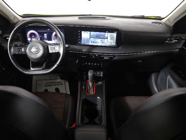 Used 2025 Nissan Kicks SR image 12