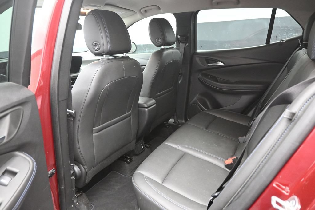 Used 2025 Buick Encore GX Sport Touring FWD image 2