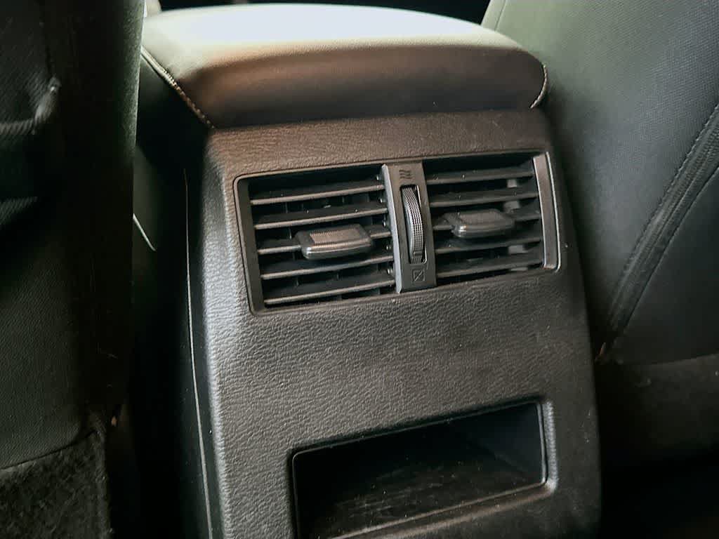Used 2024 Mitsubishi Outlander ES FWD image 13