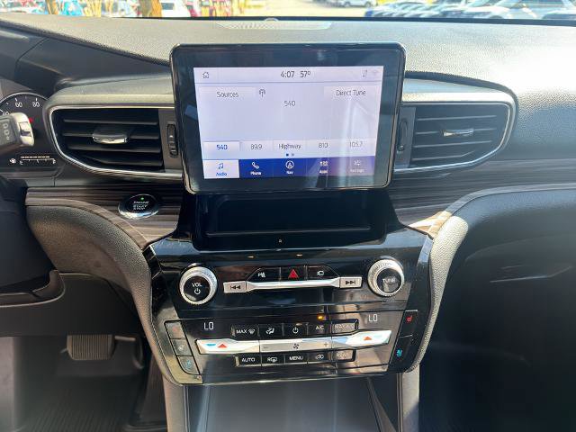 Certified 2021 Ford Explorer Limited w/ Hybrid Equipment Group 310A image 30