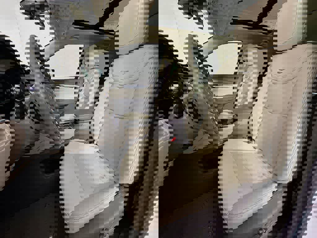 Used 2022 Cadillac XT5 Premium Luxury image 15