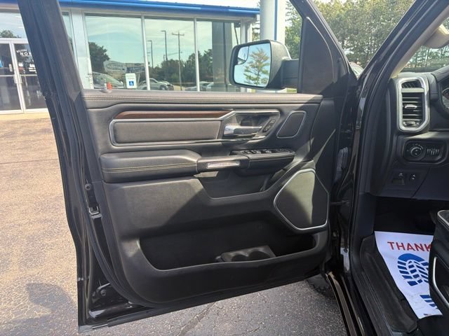 Used 2021 RAM 1500 Laramie AWD/4WD image 12
