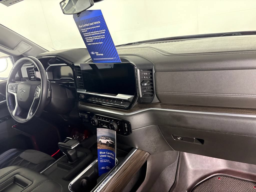 Used 2022 Chevrolet Silverado 1500 RST AWD/4WD image 37