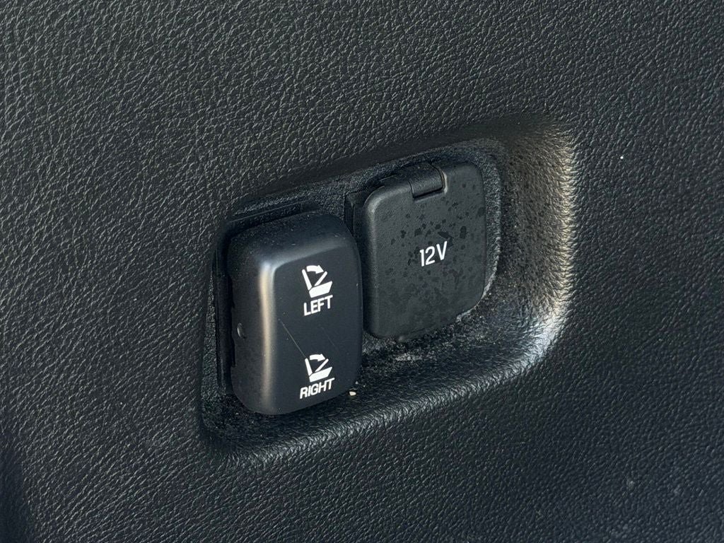 Certified 2024 Ford Edge Titanium AWD/4WD image 22