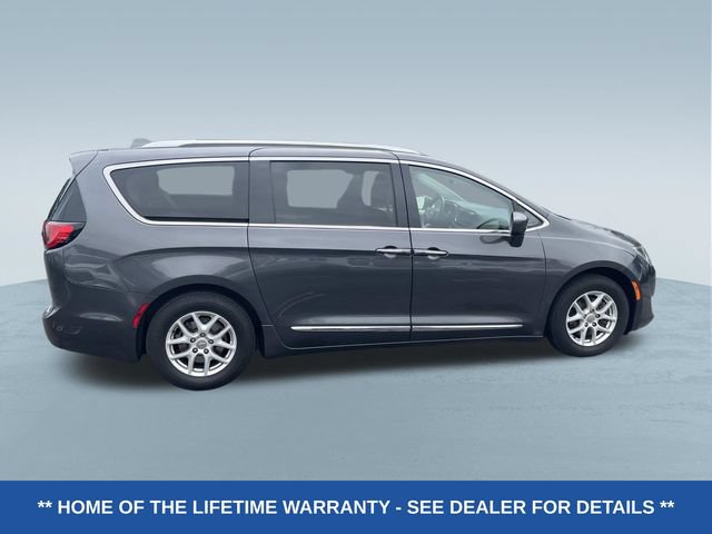 Used 2020 Chrysler Pacifica Touring-L FWD video 2