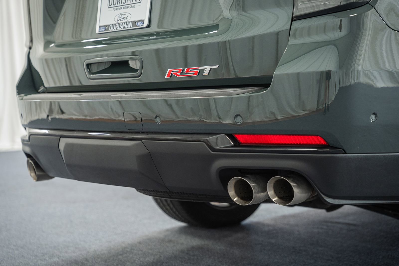 Used 2025 Chevrolet Suburban RST w/ Advanced Technology Package image 10