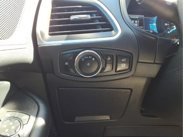Certified 2024 Ford Edge SEL w/ Convenience Package AWD/4WD image 13