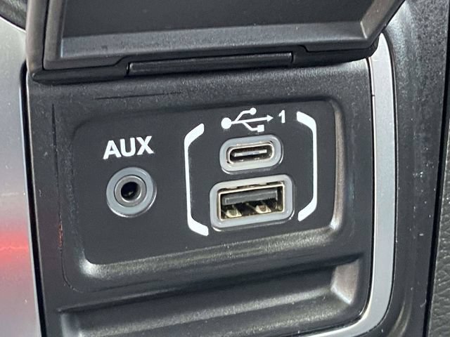 Used 2020 Jeep Wrangler Sport AWD/4WD image 31