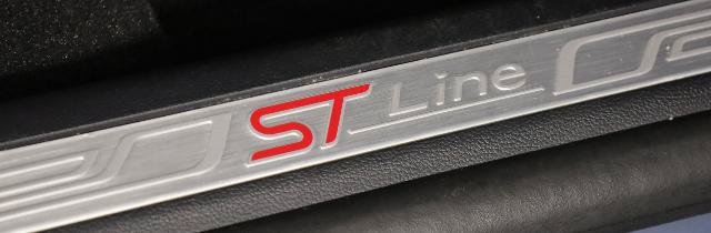 Certified 2025 Ford Explorer ST-Line w/ ST-Line Street Pack AWD/4WD image 40