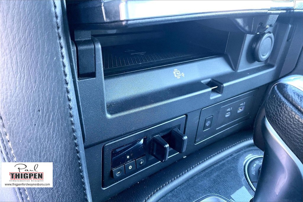 Used 2023 Nissan Armada SL w/ Midnight Edition Package image 32