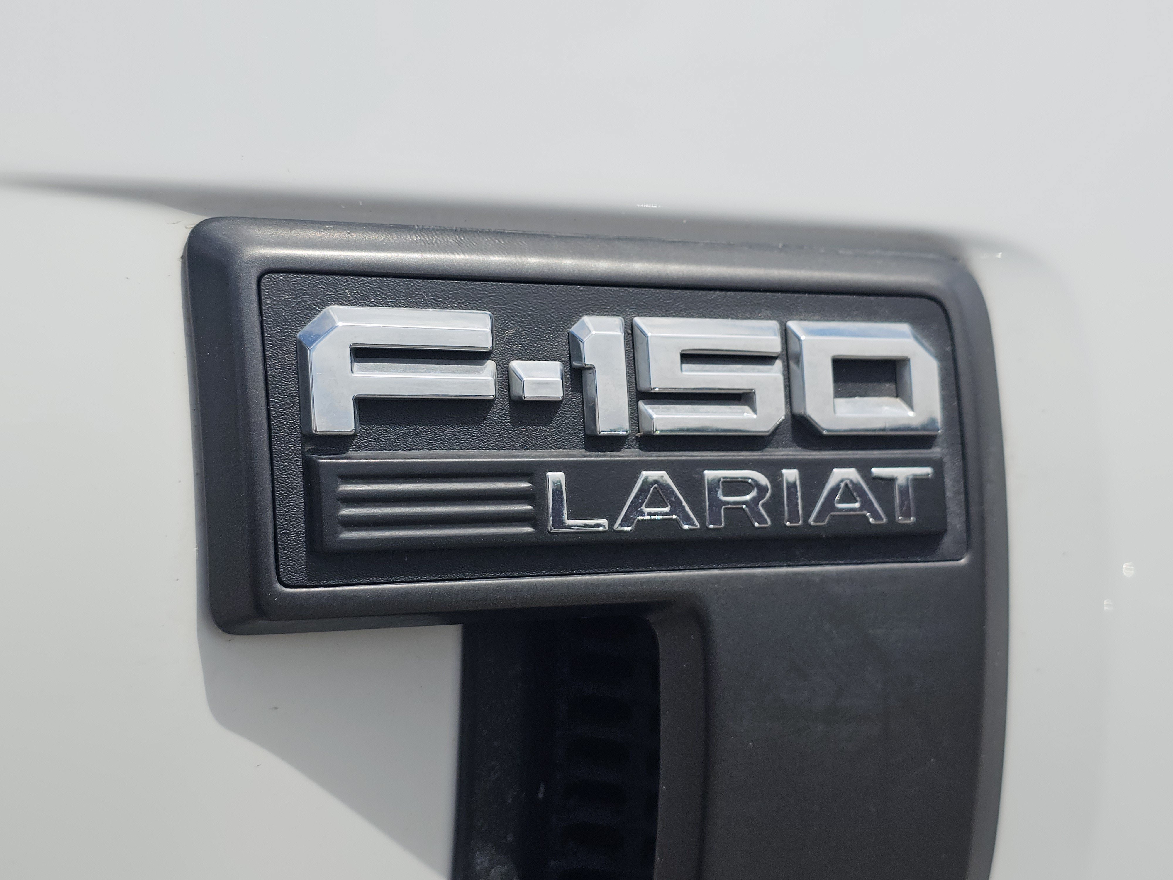 Certified 2022 Ford F150 Lariat w/ Equipment Group 502A High AWD/4WD image 18