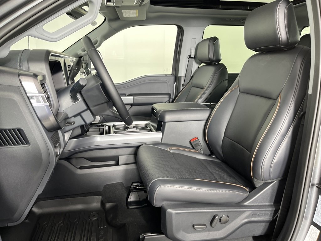 Certified 2025 Ford F350 Lariat image 11