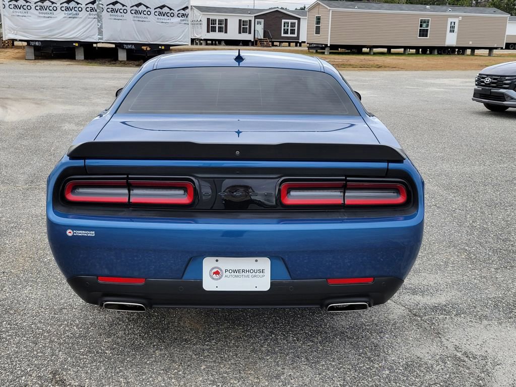 Used 2022 Dodge Challenger SXT w/ Plus Package image 4