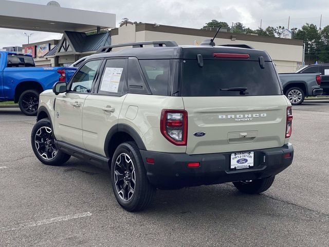 Certified 2025 Ford Bronco Sport Outer Banks w/ Outer Banks Tech Package+ AWD/4WD image 5