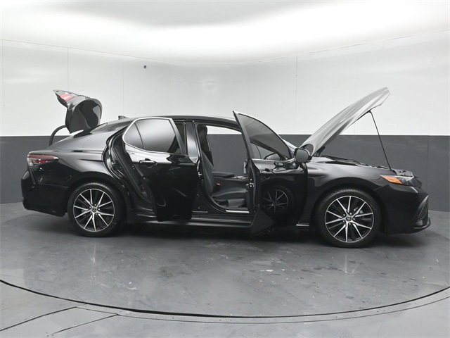 Used 2024 Toyota Camry SE image 60