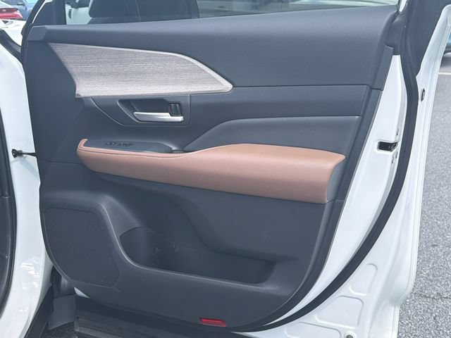 Used 2026 Toyota Grand Highlander AWD image 16