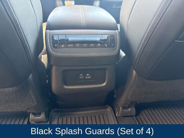 Used 2024 Nissan Pathfinder SL w/ SL Premium Package image 15