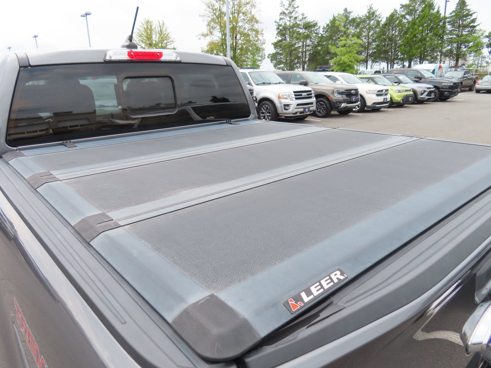 Certified 2022 Ford Ranger Lariat w/ Tremor Off-Road Package AWD/4WD image 11