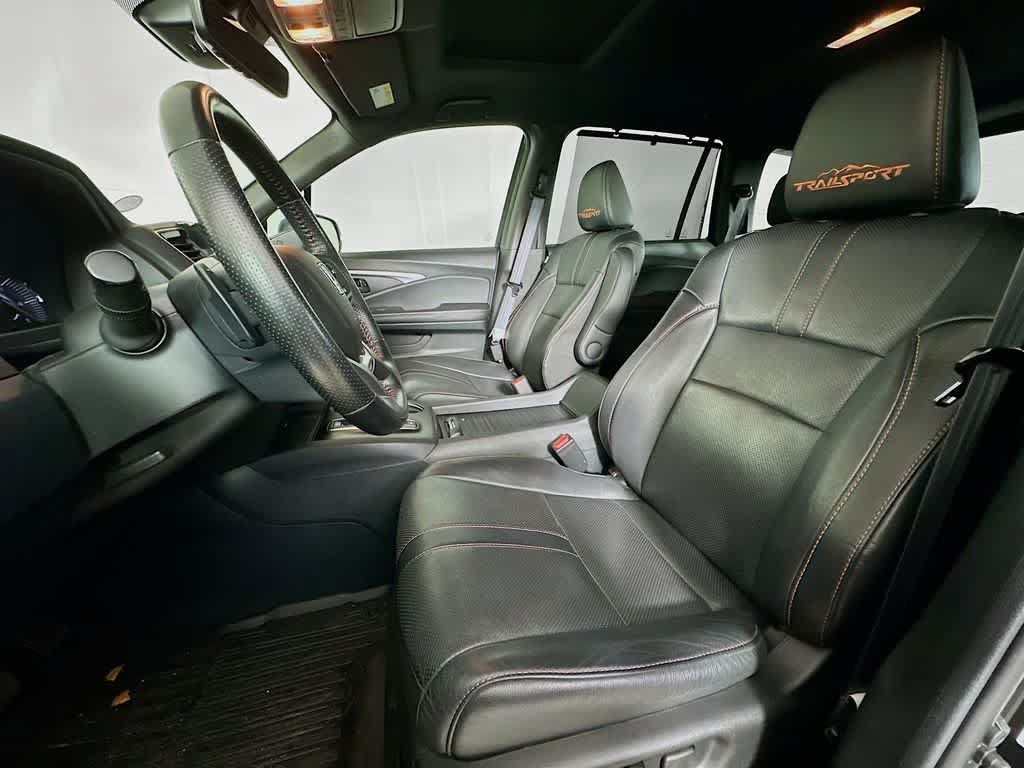 Used 2023 Honda Passport TrailSport image 12